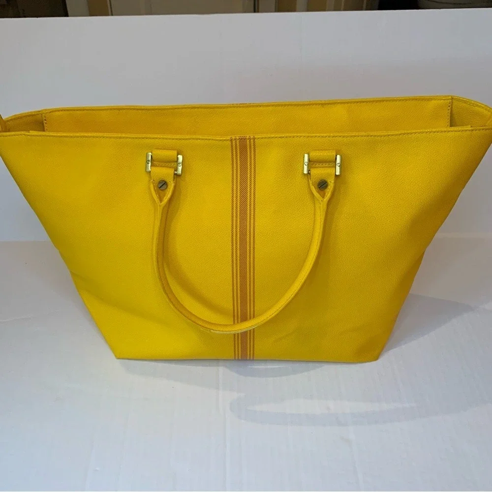 TORY BURCH. Yellow Leather Pebbled Roslyn‎ bag w/ stripes & a Logo accent.